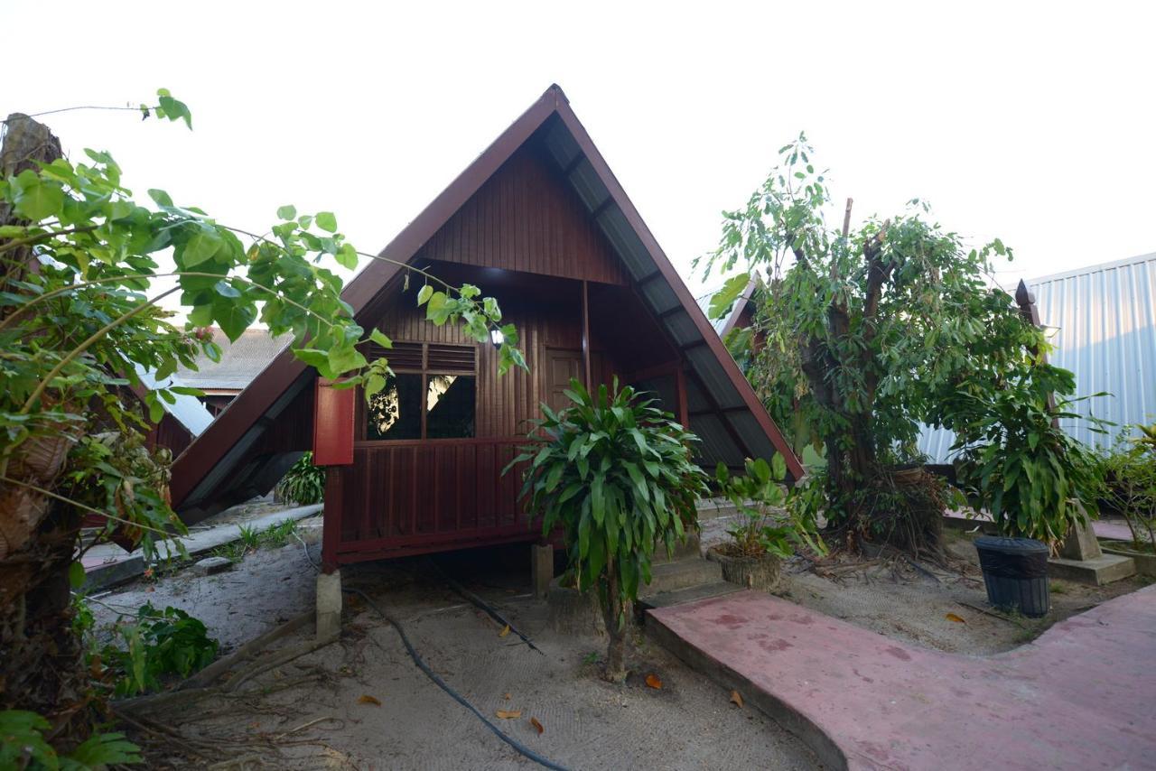 Delta Chenang Resort Пантай-Сенанг Экстерьер фото